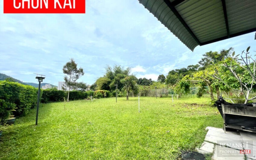 4 Storey Bungalow @ Batu Ferringhi With Big Land For Sale