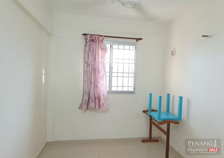 JELUTONG PALACE in Jelutong 850SF 1 car park RENOVATED Semi Furnished