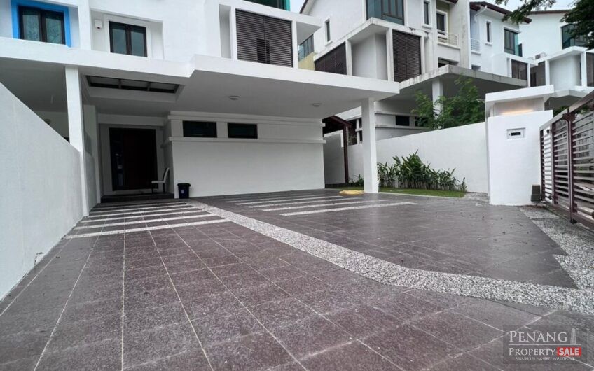 LANDED RENT AT BATU FERRINGHI THREE STOREY WITH PARKING SPACE