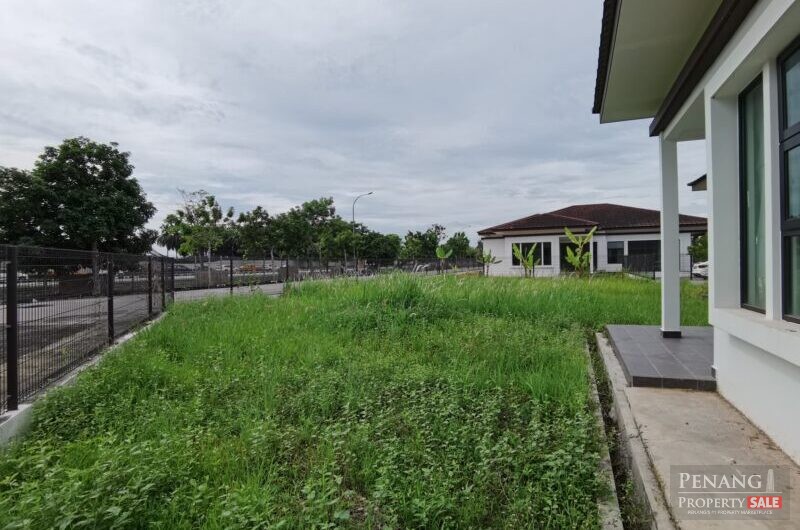 Nice Bungalow, Huge Extra Land, Full Alarm System, Gated Guarded