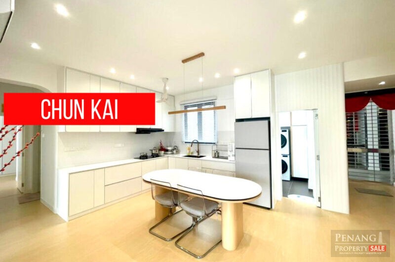 Golden Triangle 2 @ Sungai ara partially furnished for rent